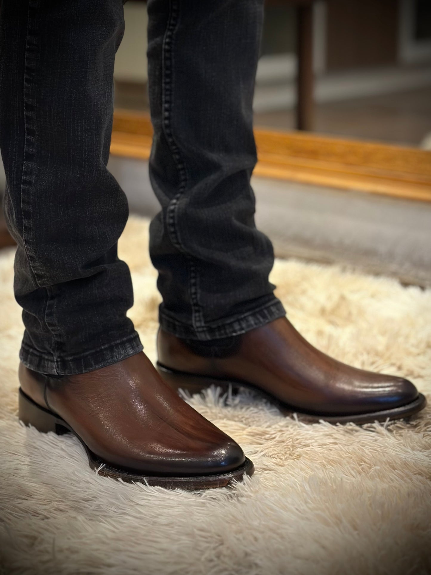 BOTINES CHELSEA BROWN DE PIEL VACUNA RAYADA