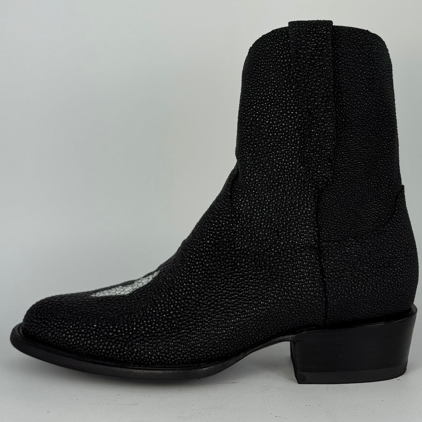 Botín Emma Mantarraya Black Full