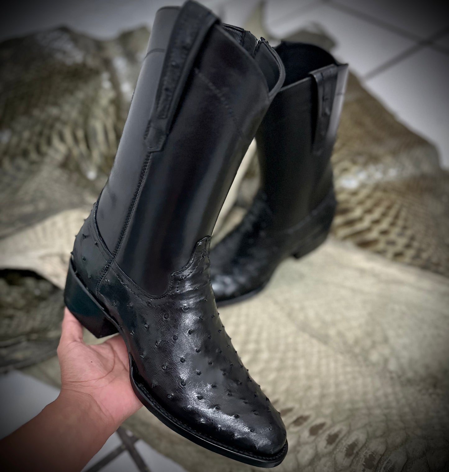 Bota De Avestruz Black Modelo Invasor