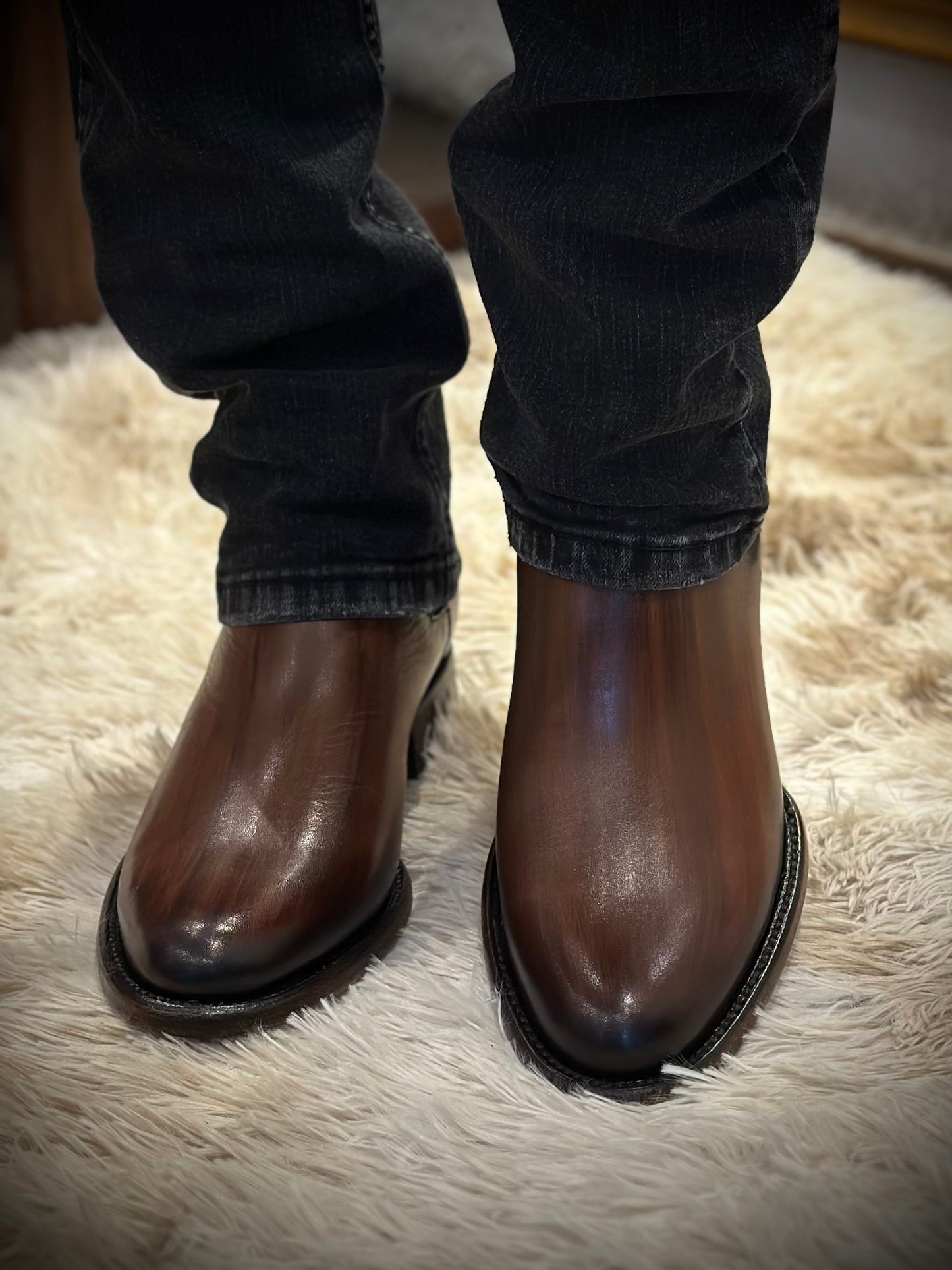 BOTINES CHELSEA BROWN DE PIEL VACUNA RAYADA